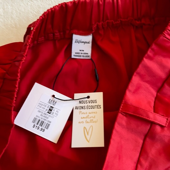 ReVamped Red Skirt - Picture 2 of 4